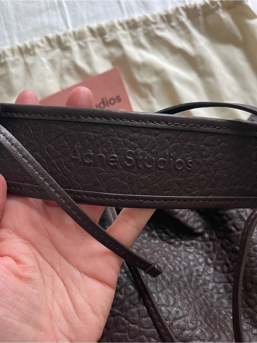 Acne Studios Multipocket Bucket Big Grainy - Picture 2 of 9